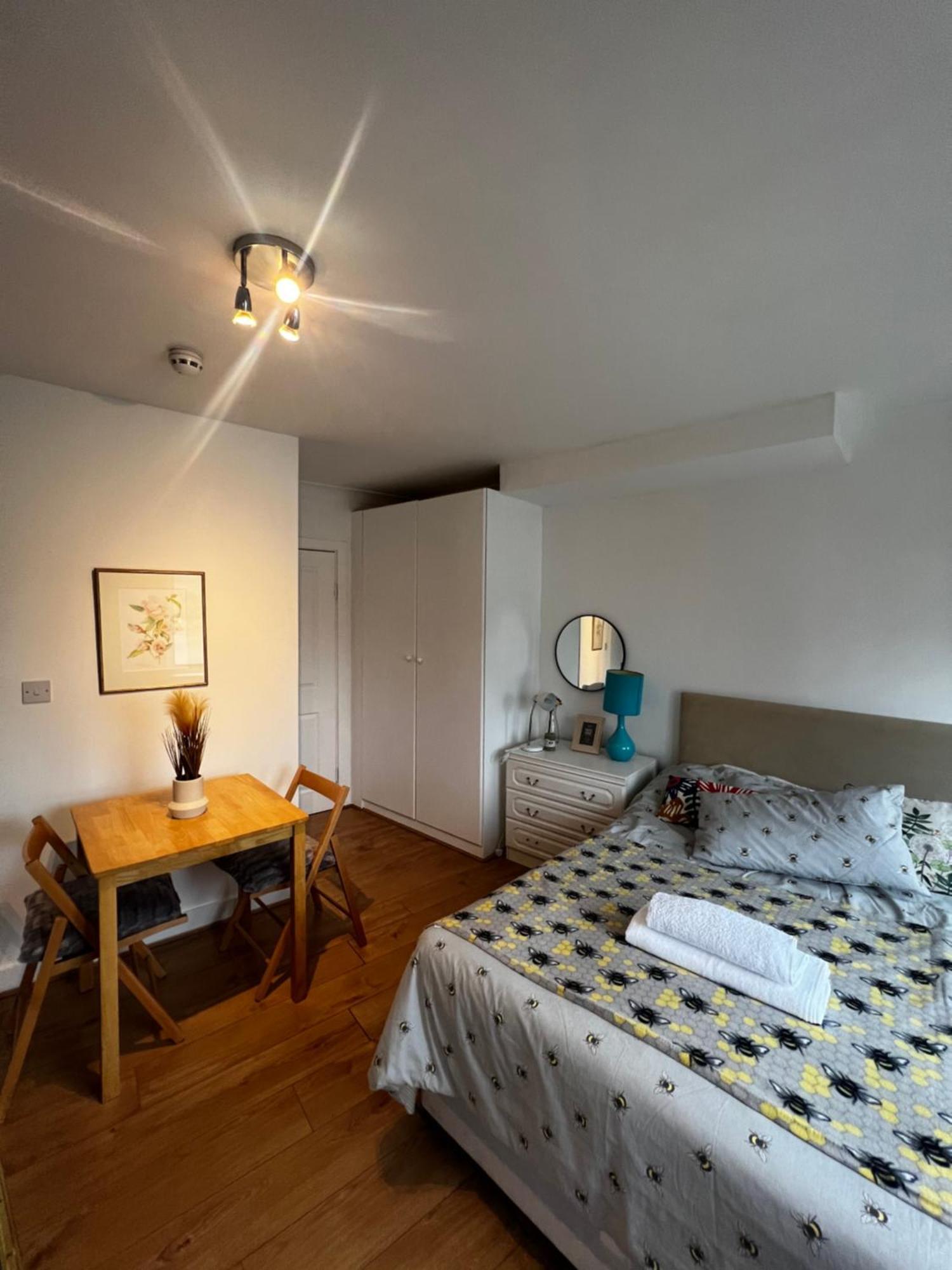 Flat In London Apartment Bagian luar foto